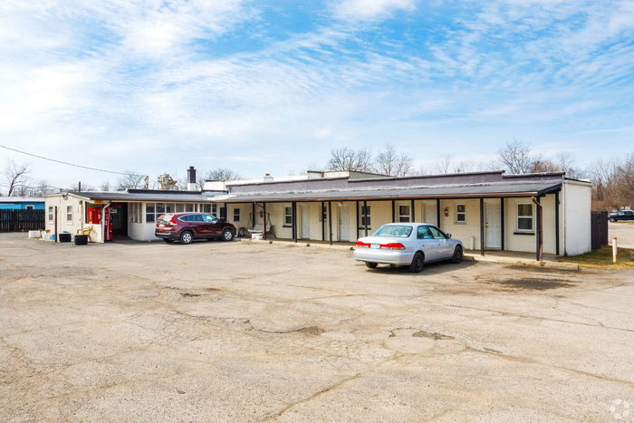 Best Motel - Real Estate Photo (newer photo)